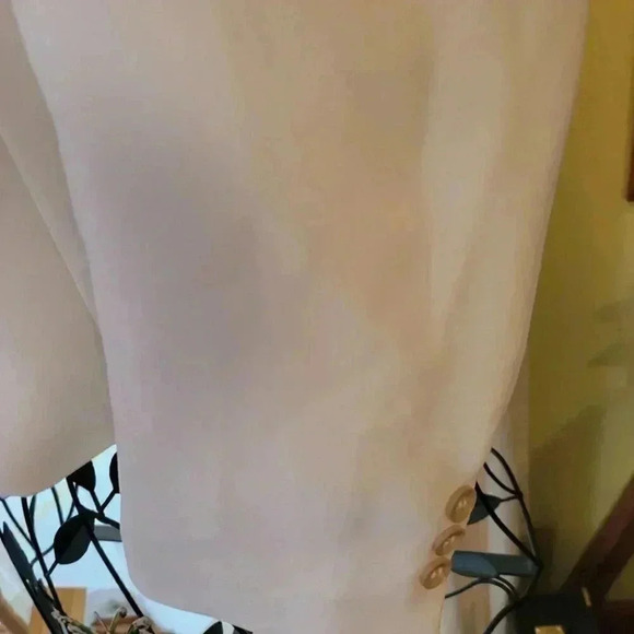 Smart White Summer Weight Jacket 3 Button Blazer Summer Dining Out - Picture 5 of 7